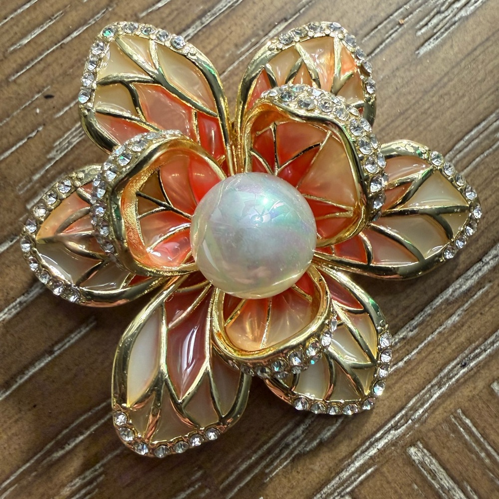 Elegant Gold and Peach Floral Brooch